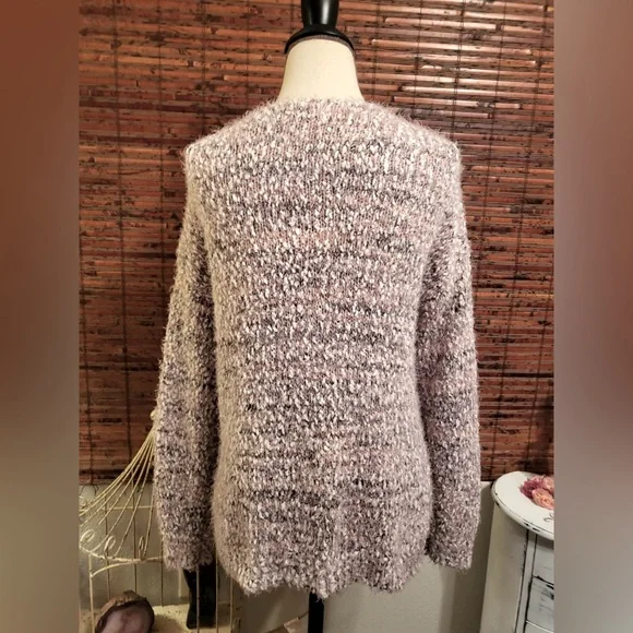 Cozy Knit Women's Sweater - Pink - Picture 3 of 4